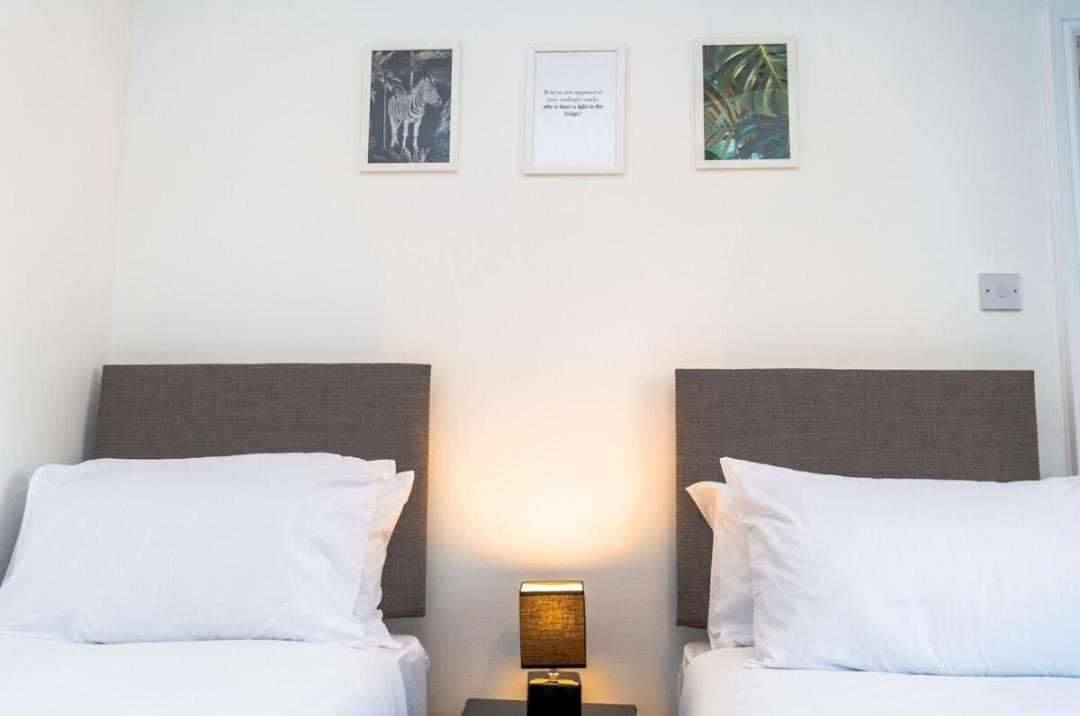 Villa Charming York House- Walking Distance To Town Centre Extérieur photo