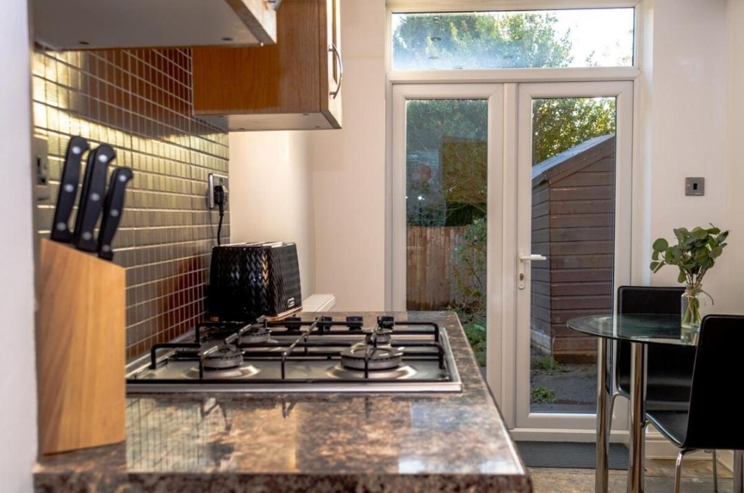 Villa Charming York House- Walking Distance To Town Centre Extérieur photo